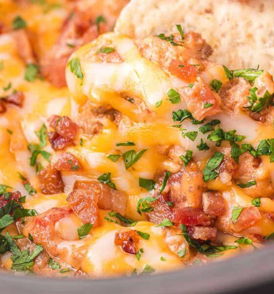 Cheeseburger dip in crockpot