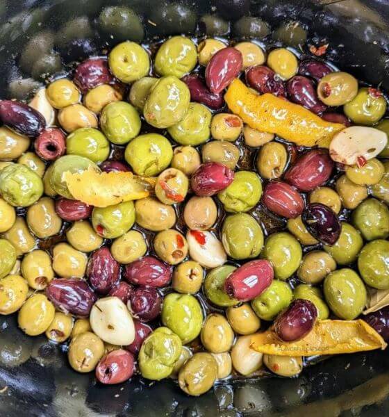 Olives in slow cooker